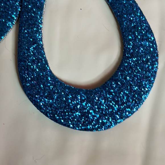 HANDMADE BOHO SPARKLING GLITTER BLUE RAINDROP EARRINGS NWT - Picture 6 of 6